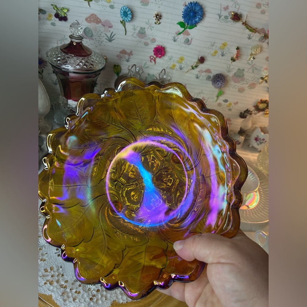 Iridescent marigold carnival footed bowl